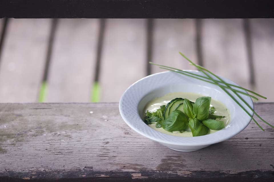 Agurksuppe med Vestfoldsalat